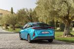 Toyota Prius Plug-in Hybrid 2016 года